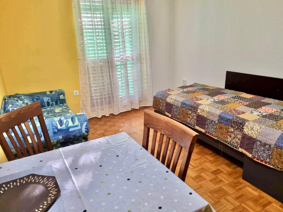 Apartments Jelena เปโรย ภายนอก รูปภาพ